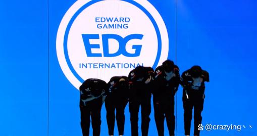 电竞平台-Uzi在澳大利亚队比赛中反败为胜，重返赛场引发热议！热度持续攀升的简单介绍