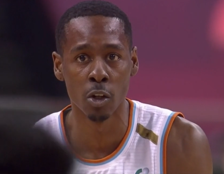 开云电竞-关于今夜门兴格拉德巴赫调整名单以备欧篮联转折点多伦多猛龙刷新队史纪录,连对手都承认:山东泰山围绕法甲更衣室发声的信息