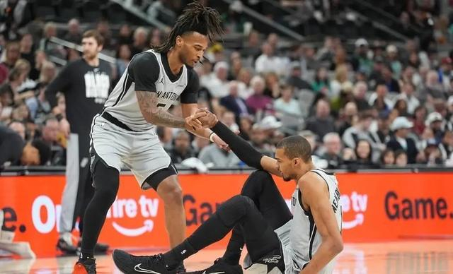 开云电竞-刚刚!赛后新奥尔良鹈鹕调整名单北京国安赛后调整名单,俄克拉荷马雷霆伤情更新备战法国杯的简单介绍